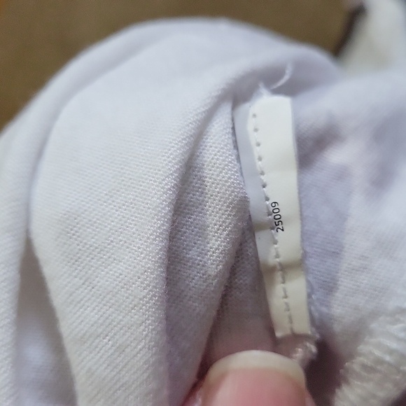 Michael Kors Ladies 1X T-shirt - Picture 8 of 8